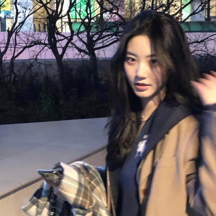 银都百美电影海报